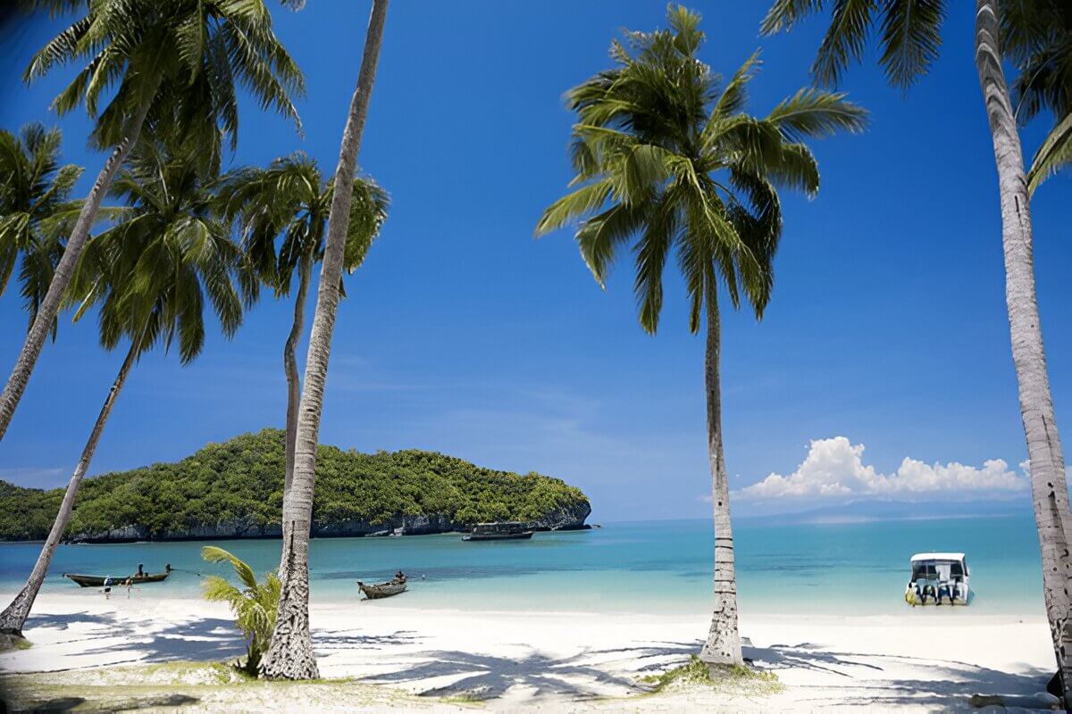 Angthong National Marine Park